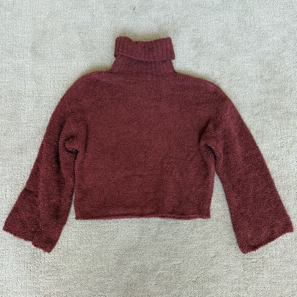 Urban Outfitters Turtleneck Sweater - Picture 4 of 5